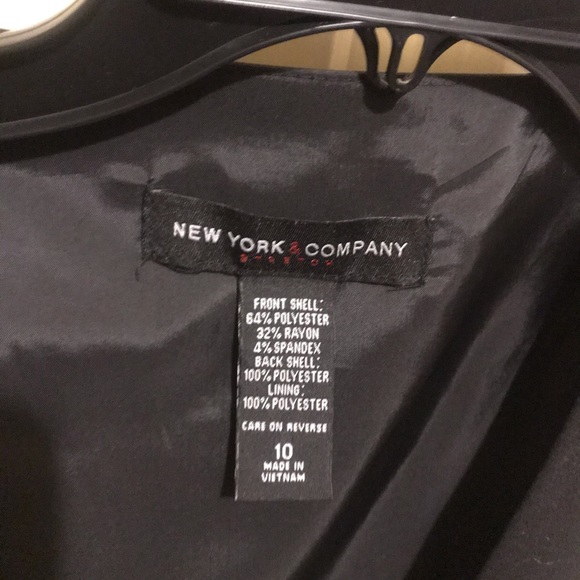 Vest - Picture 5 of 8